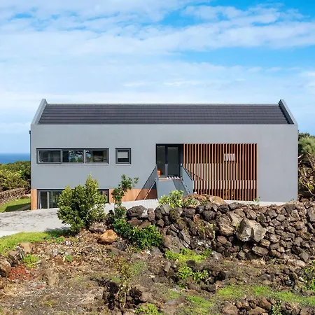 Rocha Do Mar 2 Biscoitos (Terceira)