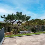 Rocha Do Mar 2 Holiday home *
