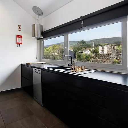 Vakantiehuis Rocha Do Mar 2 *