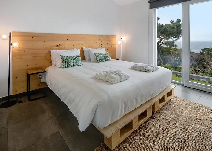 Rocha Do Mar 2 Biscoitos (Terceira)